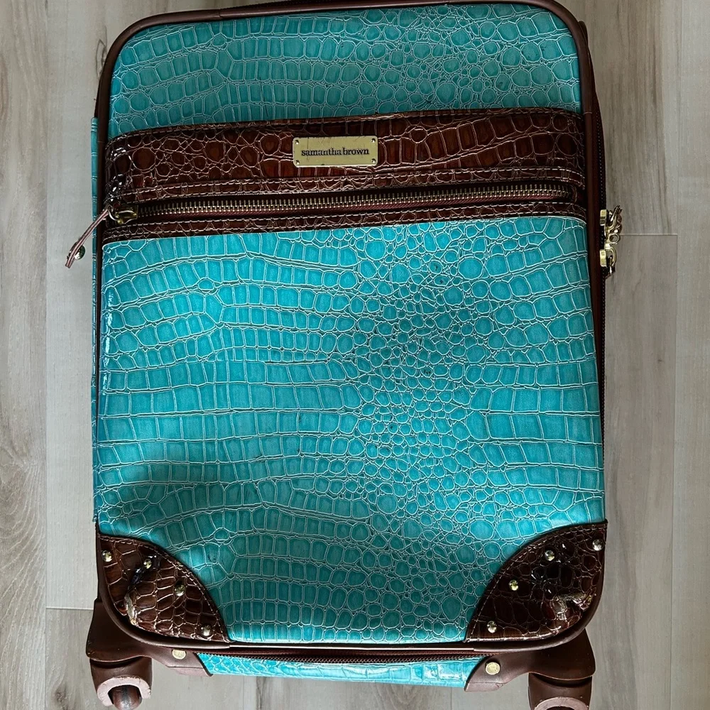 Turquoise and Brown Travel Luggage Set - Picture 2 of 16